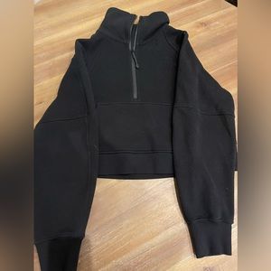 Lululemom half zip cropped jacket